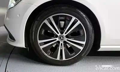 Mercedes-Benz E-Class 2021 2.0 Автомат в Москве № 150809, миниатюра 5