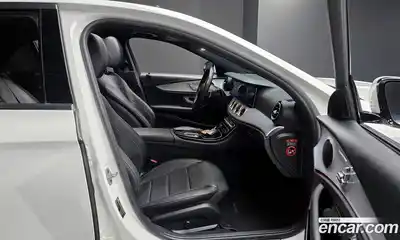 Mercedes-Benz E-Class 2021 2.0 Автомат в Москве № 150809, миниатюра 6