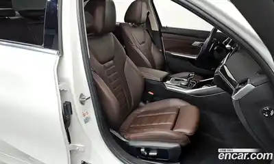 BMW 3-Series 2022 2.0 Автомат в Москве № 154931, миниатюра 2