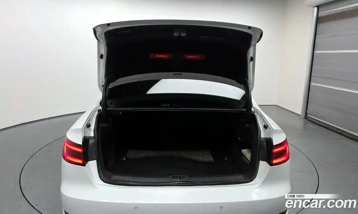 Audi A4 2018 2.0 Автомат в Москве № 160399, фото 12