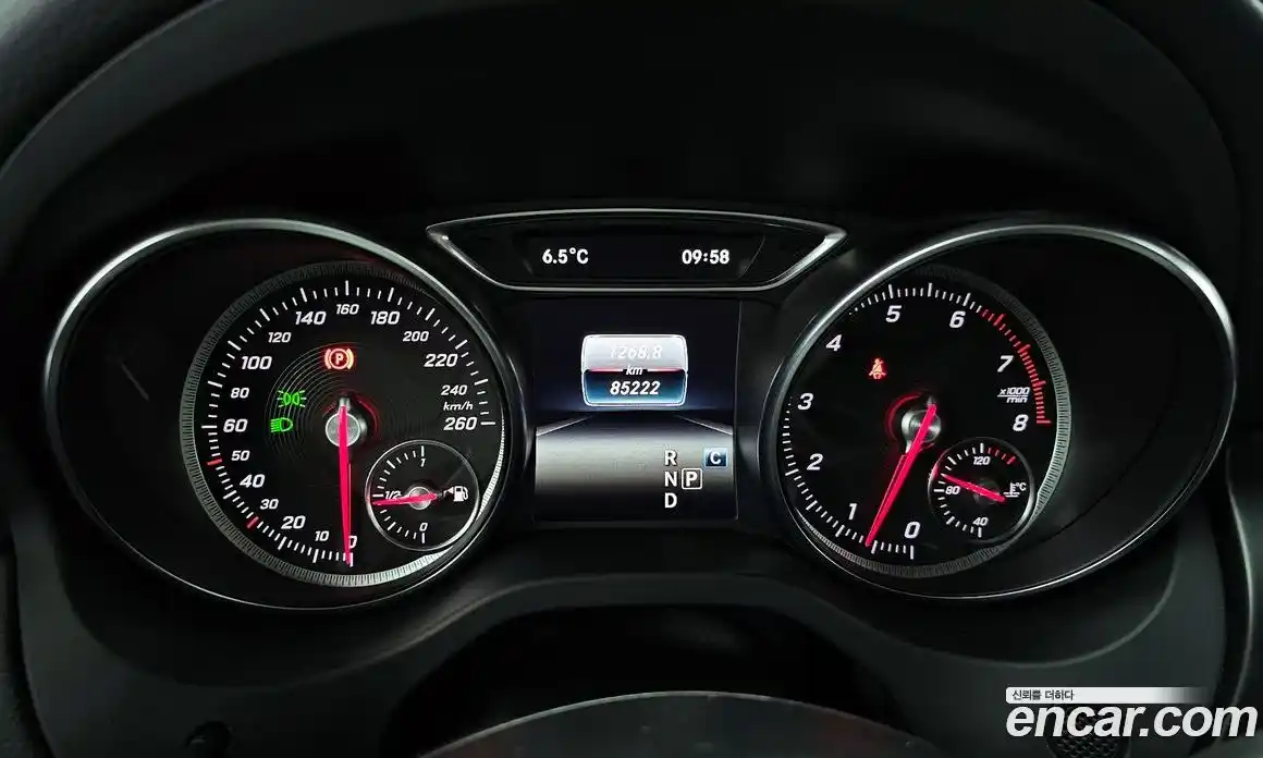 Mercedes-Benz GLA-Class 2018 2.0 Автомат в Москве № 161563, фото 6