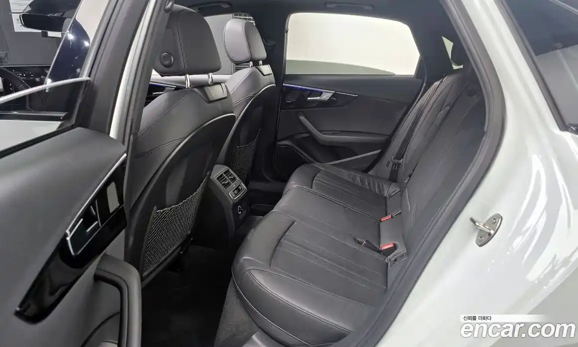 Audi A4 2020 2.0 Автомат в Москве № 162596, фото 18