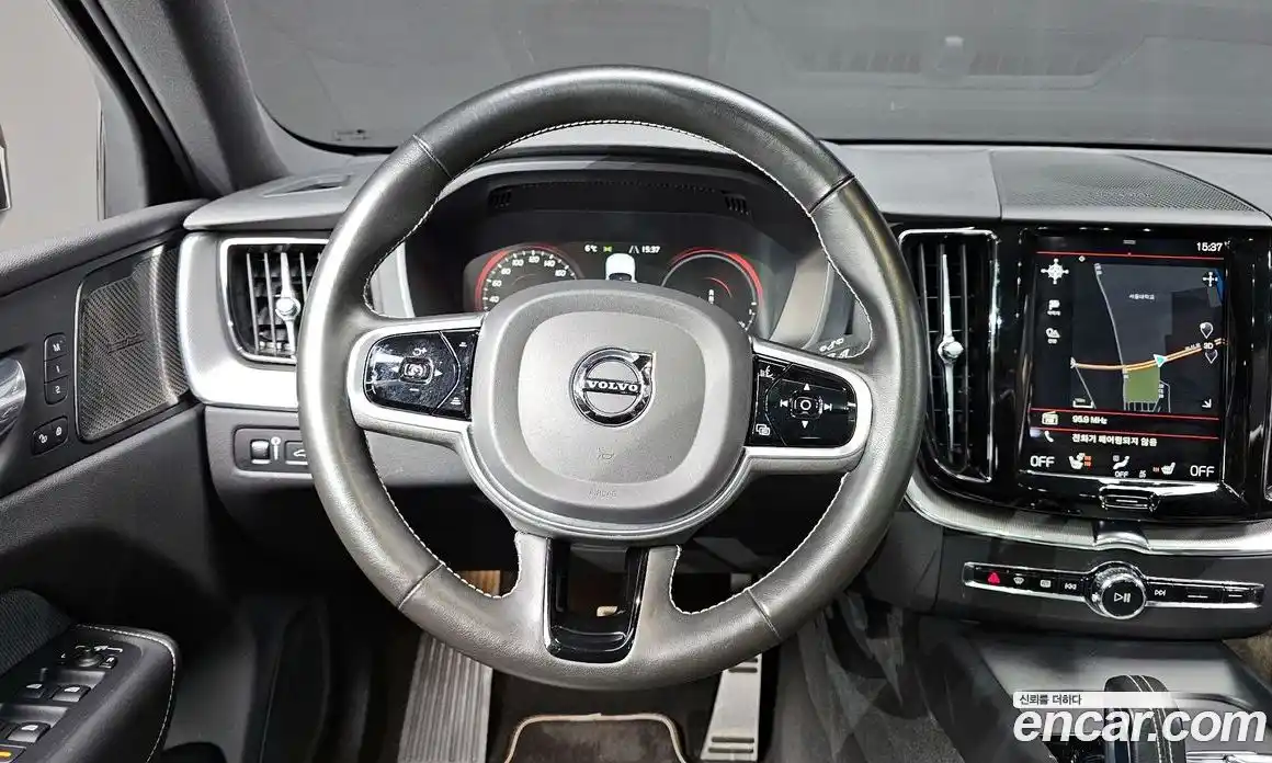 Volvo XC60 2021 2.0 Автомат в Москве № 164517, фото 8