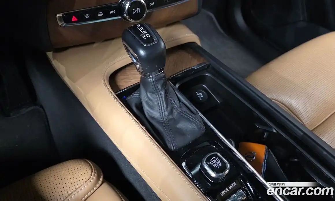 Volvo XC90 2020 2.0 Автомат в Москве № 164585, фото 20