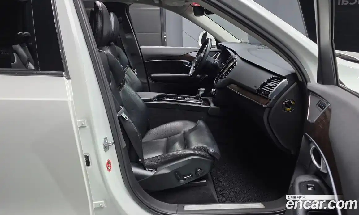 Volvo XC90 2017 2.0 Автомат в Москве № 164710, фото 13