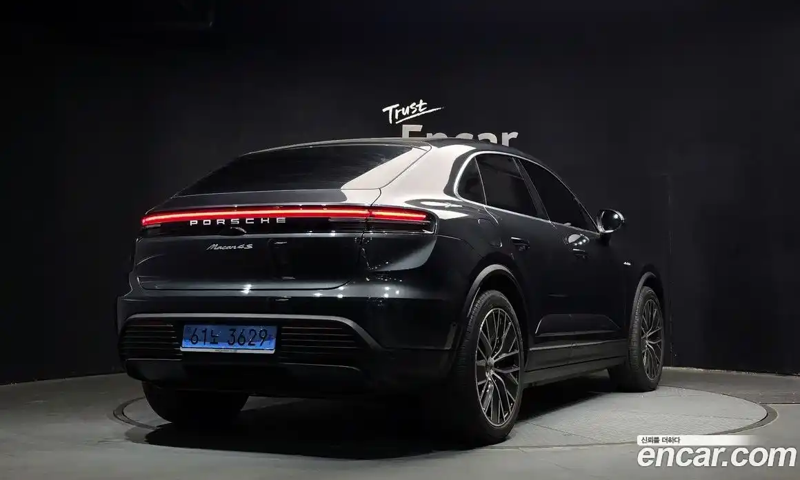 Porsche Macan 2025 0.2 Автомат в Москве № 164905, фото 13