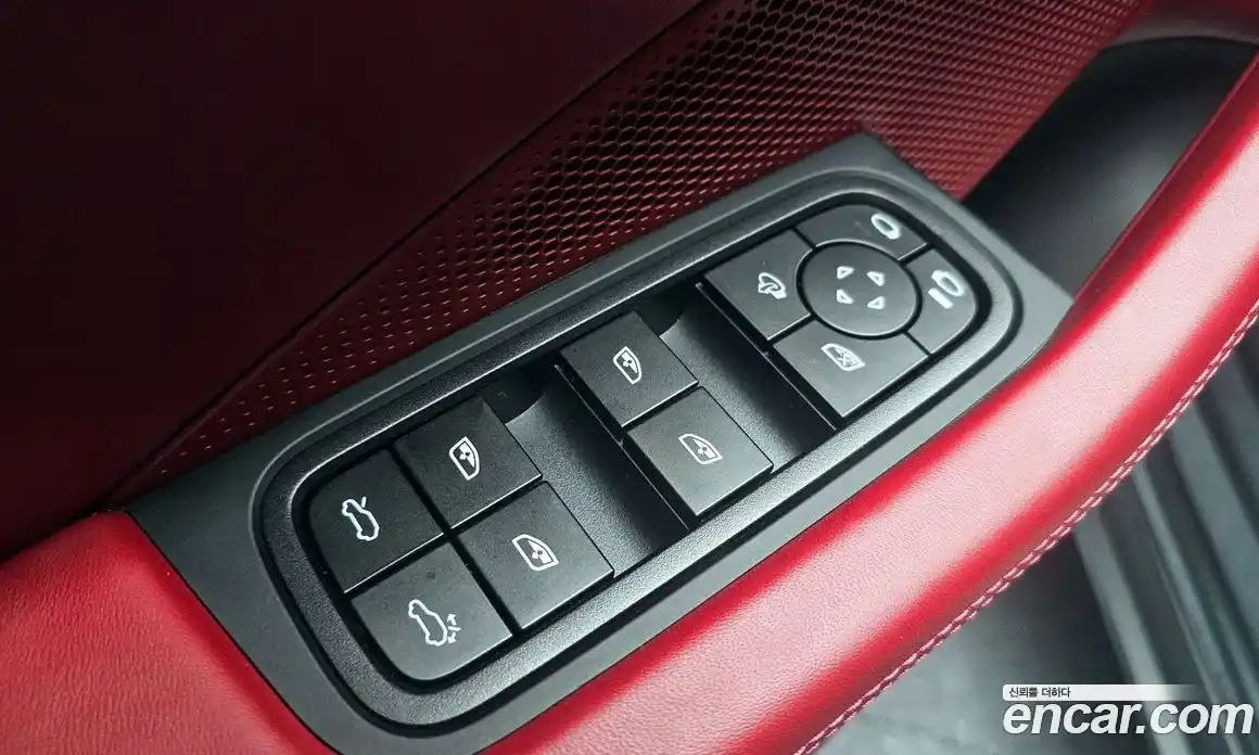 Porsche Macan 2025 0.2 Автомат в Москве № 164905, фото 7