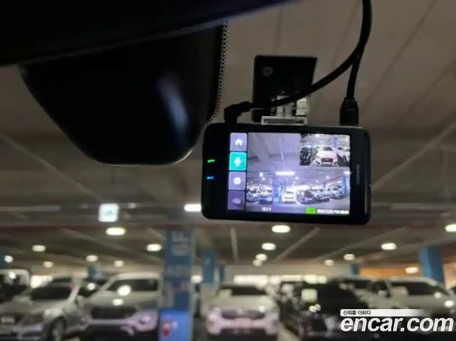 Land Rover Range-Rover Evoque 2016 2.0 Автомат в Москве № 166818, фото 6