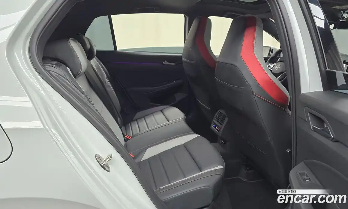 Volkswagen Golf 2024 2.0 Автомат в Москве № 168451, фото 17