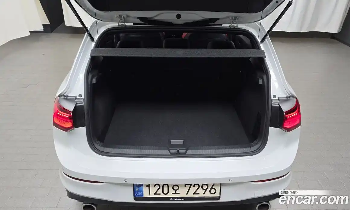 Volkswagen Golf 2024 2.0 Автомат в Москве № 168451, фото 3