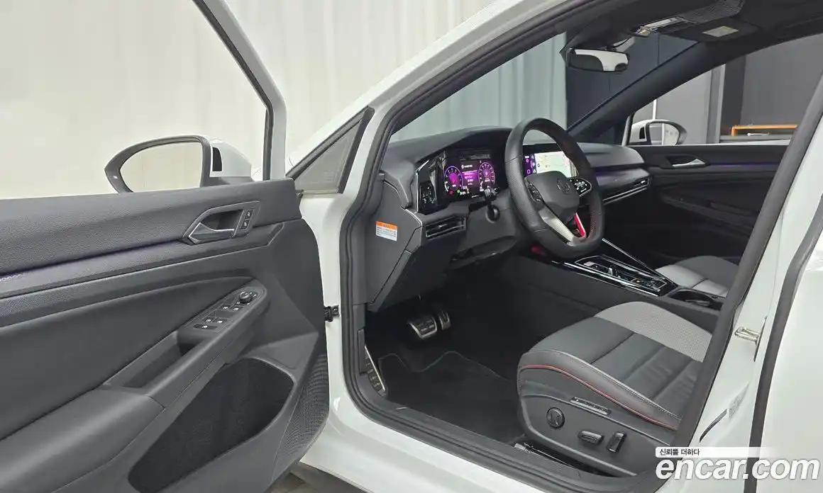 Volkswagen Golf 2024 2.0 Автомат в Москве № 168451, фото 4