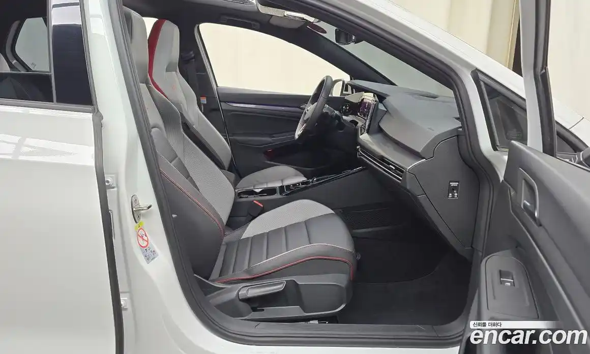 Volkswagen Golf 2024 2.0 Автомат в Москве № 168451, фото 6