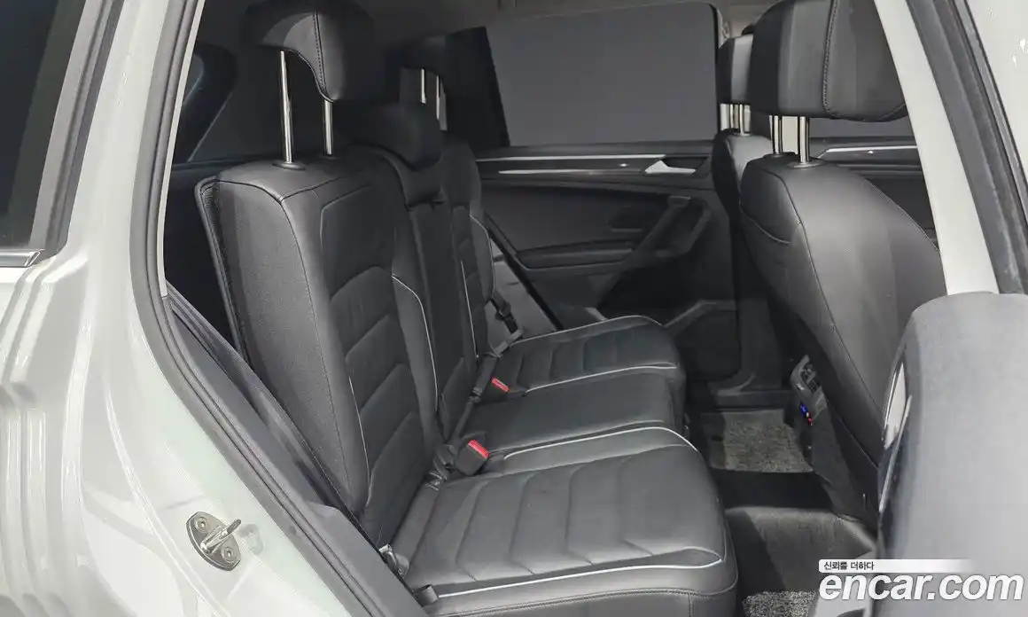 Volkswagen Tiguan 2023 2.0 Автомат в Москве № 168476, фото 13