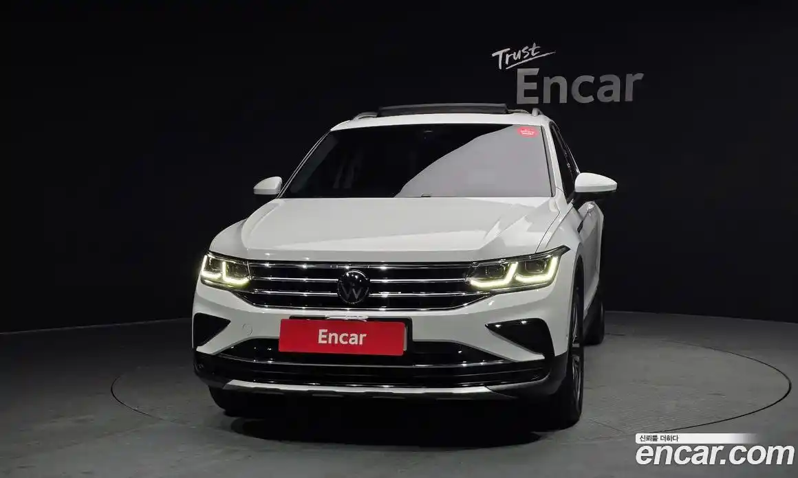 Volkswagen Tiguan 2023 2.0 Автомат в Москве № 168476, фото 6