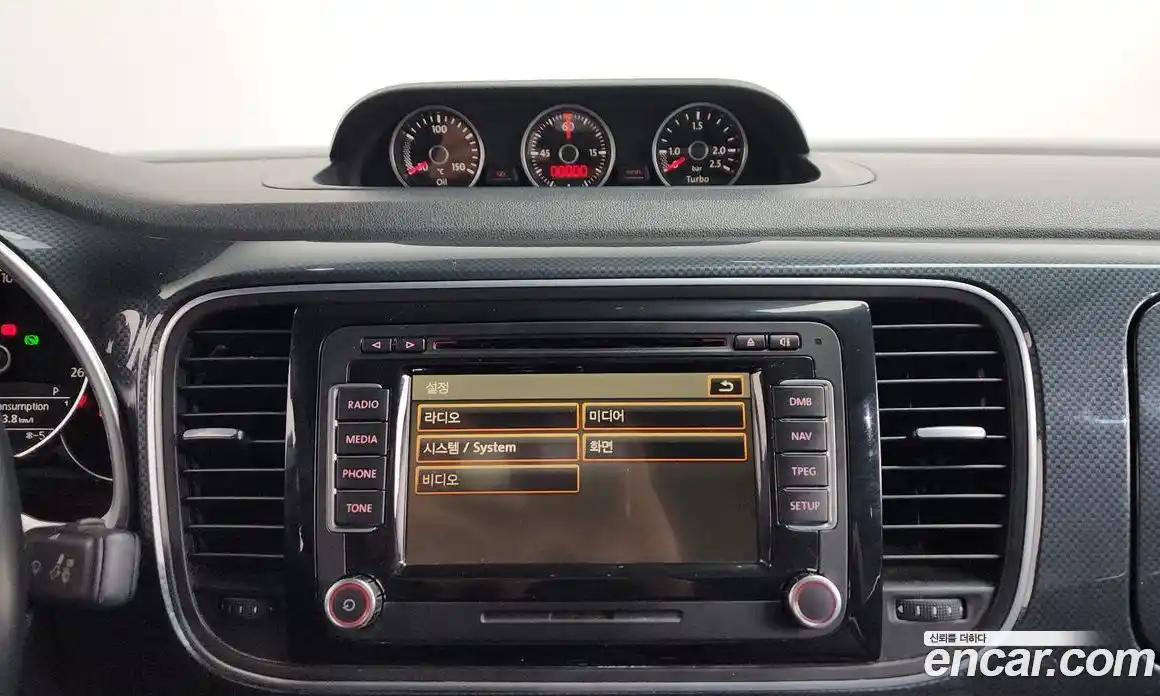 Volkswagen Beatle 2013 2.0 Автомат в Москве № 169090, фото 15