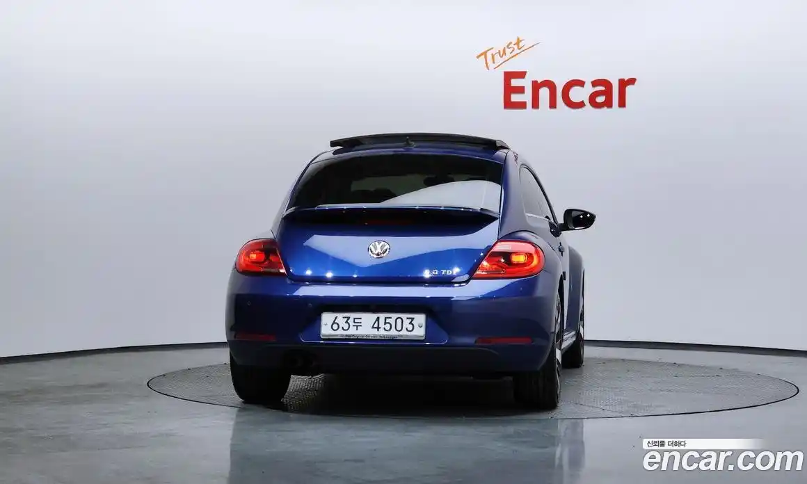 Volkswagen Beatle 2013 2.0 Автомат в Москве № 169090, фото 3