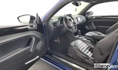 Volkswagen Beatle 2013 2.0 Автомат в Москве № 169090, миниатюра 4