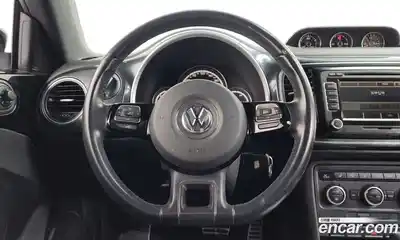Volkswagen Beatle 2013 2.0 Автомат в Москве № 169090, миниатюра 9
