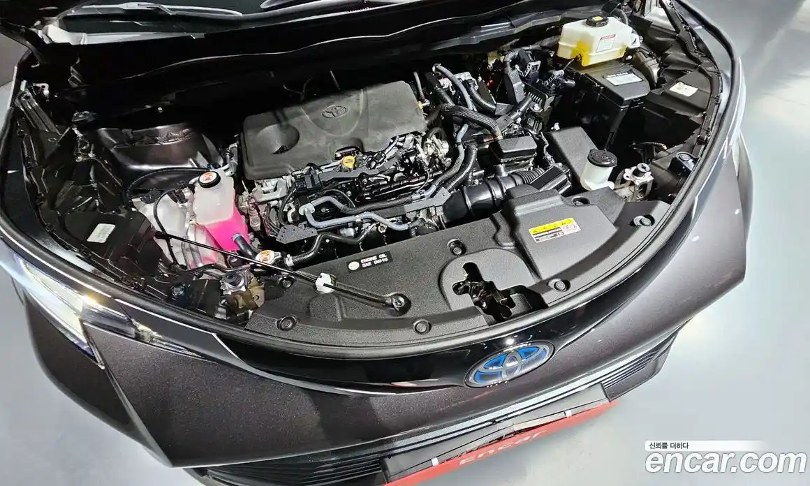 Toyota Sienna 2023 2.5 Автомат в Москве № 170139, фото 13