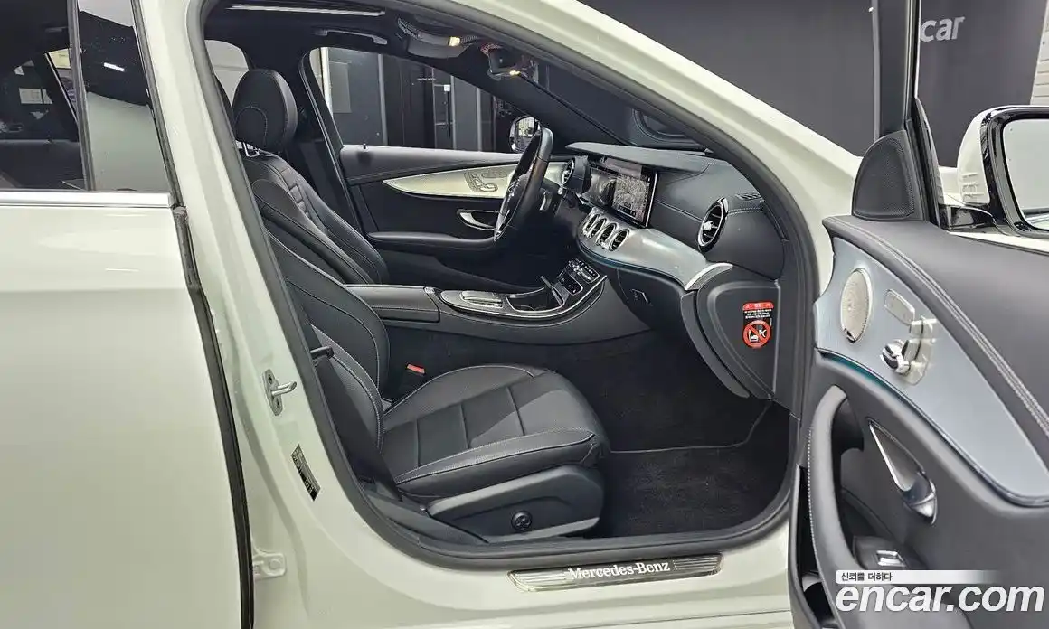 Mercedes-Benz E-Class 2021 2.0 Автомат в Москве № 173718, фото 12