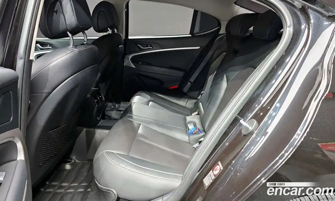 Genesis G70 2018 2.0 Автомат в Москве № 17851, фото 1