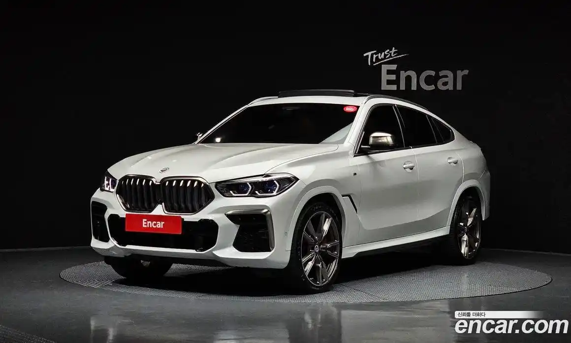 BMW X6 2023 4.4 Автомат в Москве № 188916, фото 12