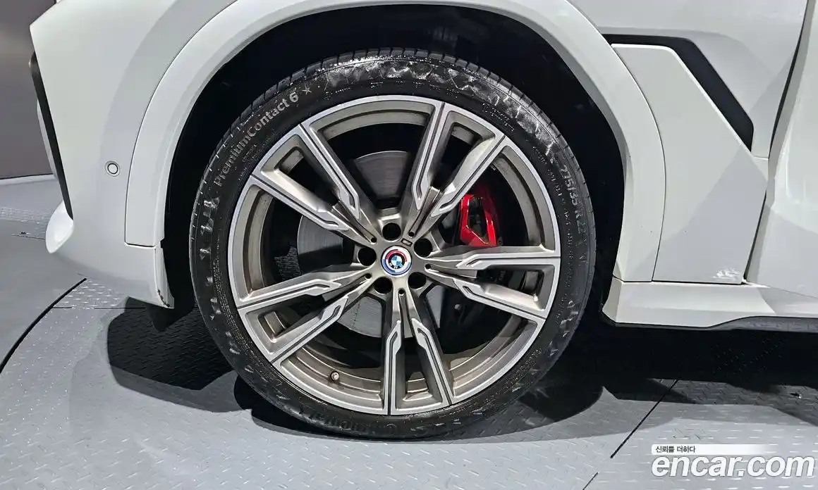 BMW X6 2023 4.4 Автомат в Москве № 188916, фото 16