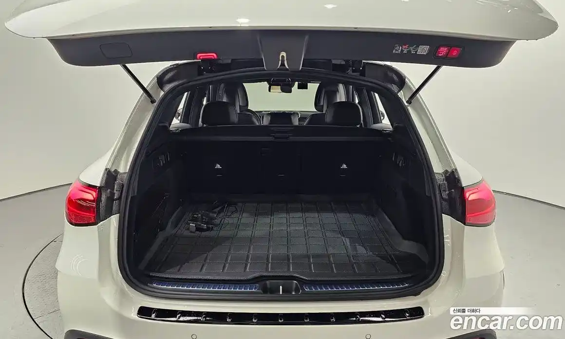 Mercedes-Benz GLC-Class 2025 2.0 Автомат в Москве № 193871, фото 7