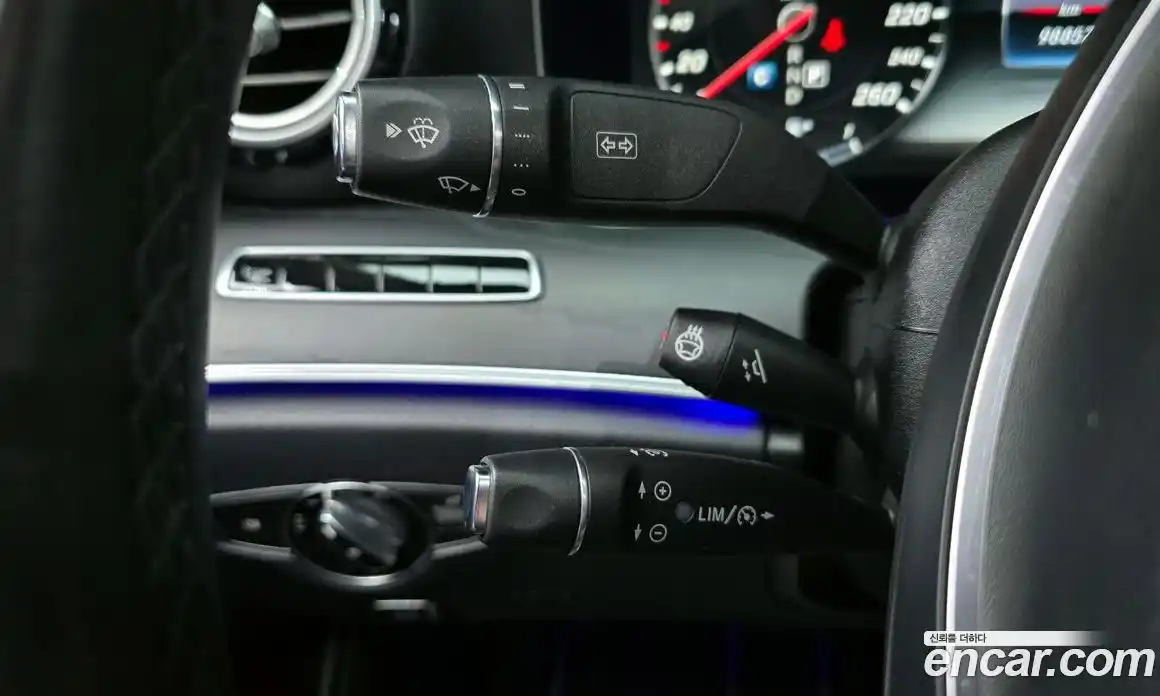 Mercedes-Benz E-Class 2017 2.0 Автомат в Москве № 194339, фото 14