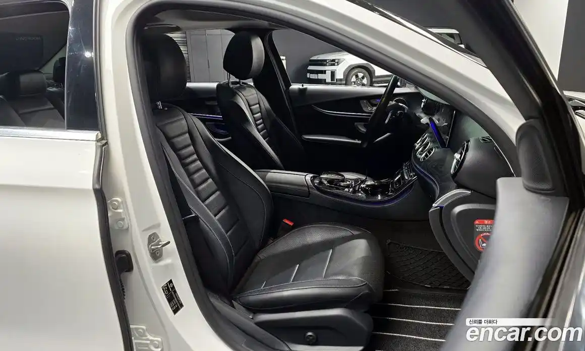 Mercedes-Benz E-Class 2017 2.0 Автомат в Москве № 194339, фото 16