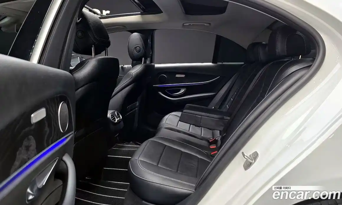 Mercedes-Benz E-Class 2017 2.0 Автомат в Москве № 194339, фото 20