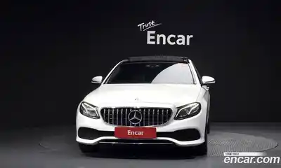 Mercedes-Benz E-Class 2017 2.0 Автомат в Москве № 194339, миниатюра 2