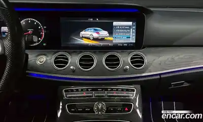 Mercedes-Benz E-Class 2017 2.0 Автомат в Москве № 194339, миниатюра 7