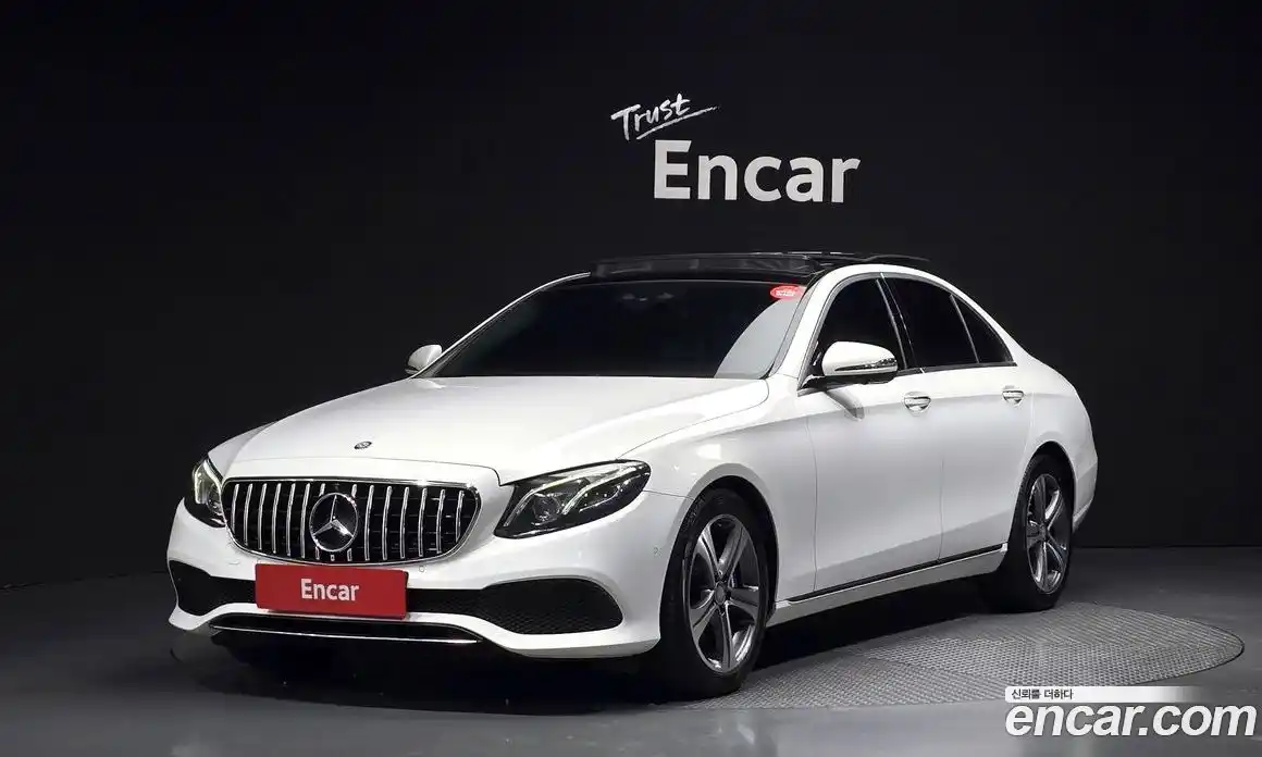 Mercedes-Benz E-Class 2017 2.0 Автомат в Москве № 194339, фото 8