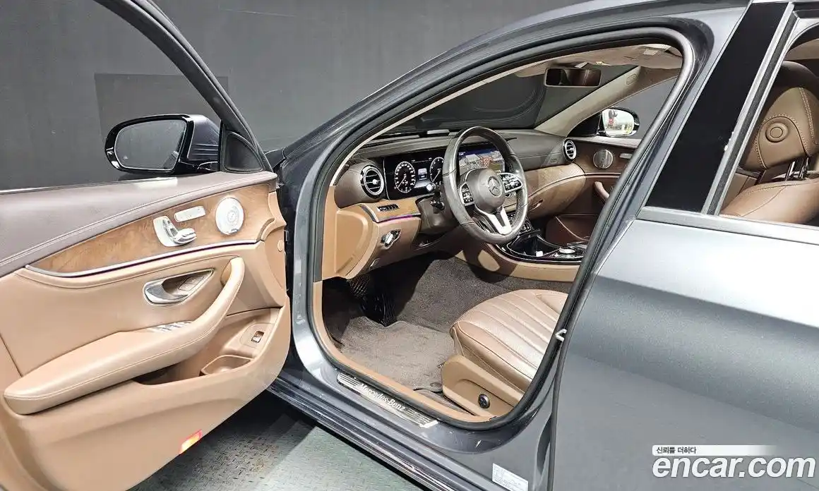 Mercedes-Benz E-Class 2019 2.0 Автомат в Москве № 194848, фото 15
