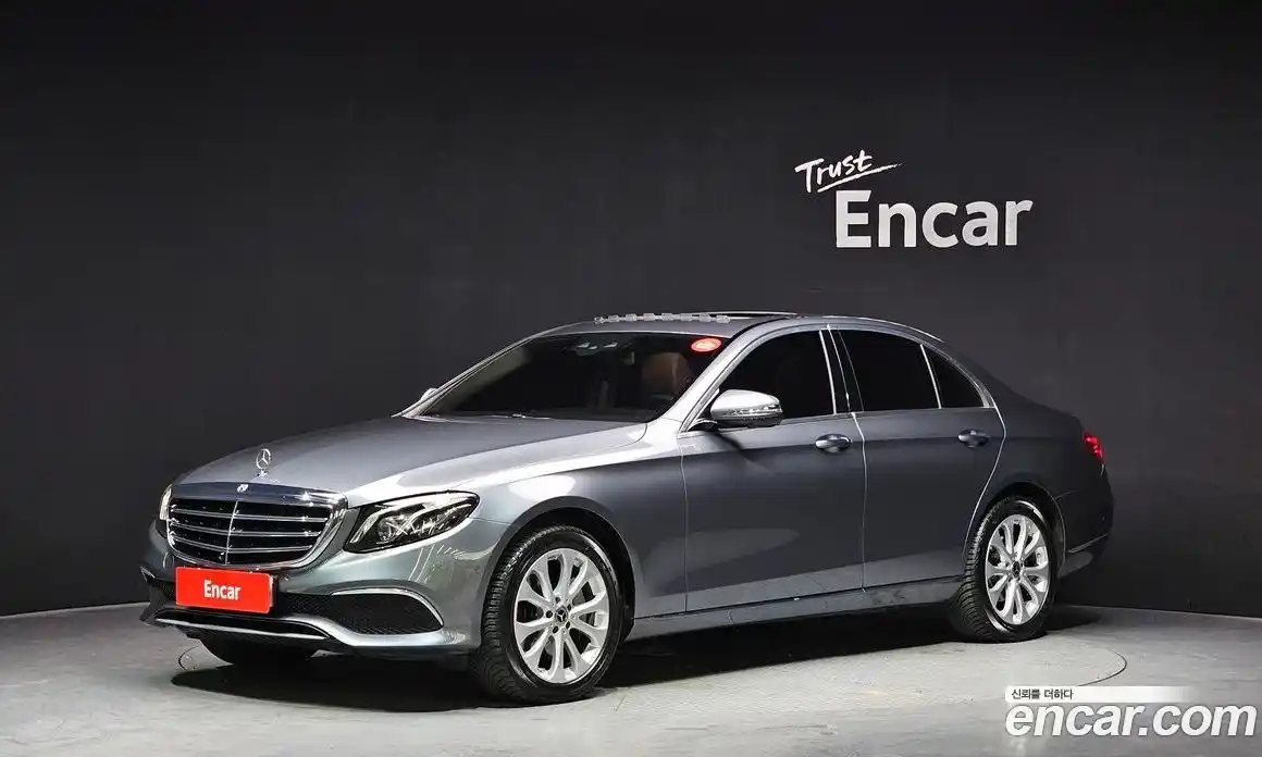 Mercedes-Benz E-Class 2019 2.0 Автомат в Москве № 194848, фото 3