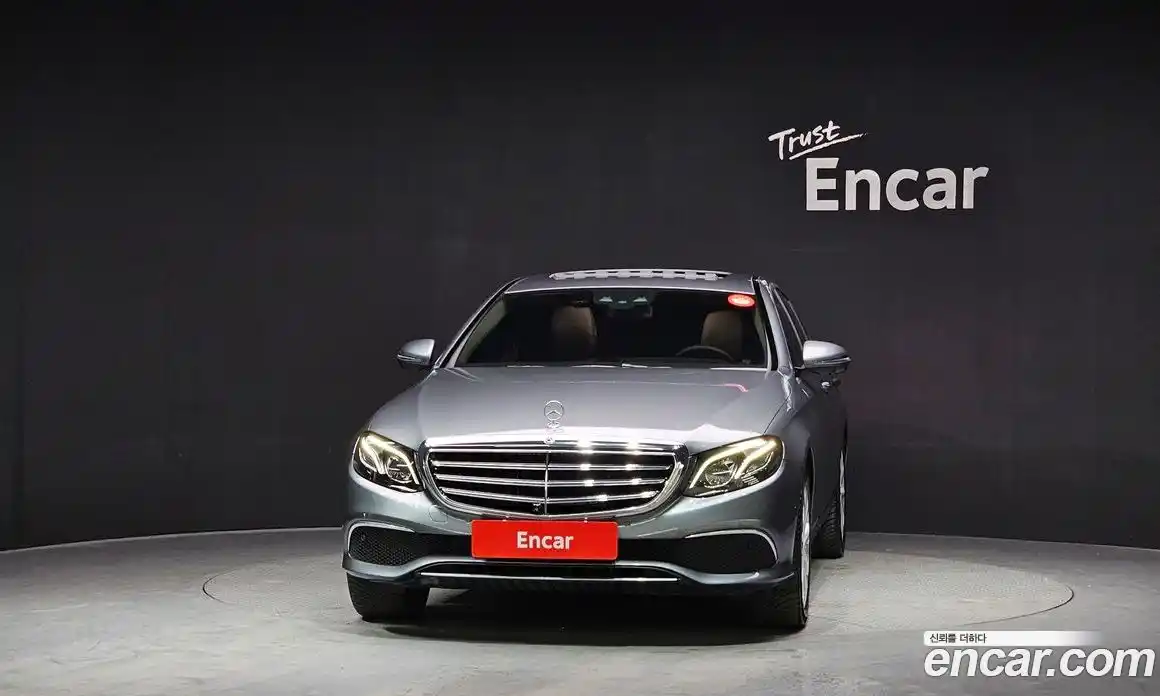 Mercedes-Benz E-Class 2019 2.0 Автомат в Москве № 194848, фото 10