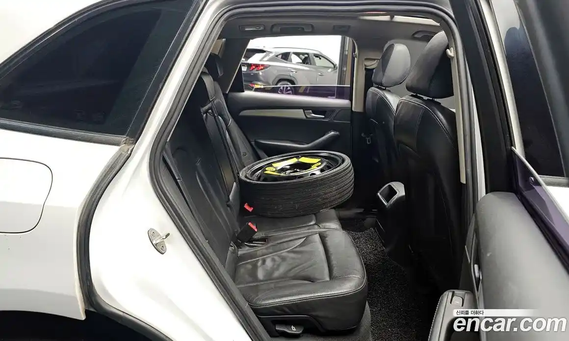 Audi Q5 2011 2.0 Автомат в Москве № 194920, фото 9