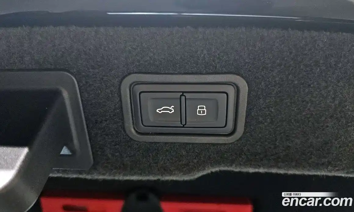 Audi A8 2023 3.0 Автомат в Москве № 196000, фото 16