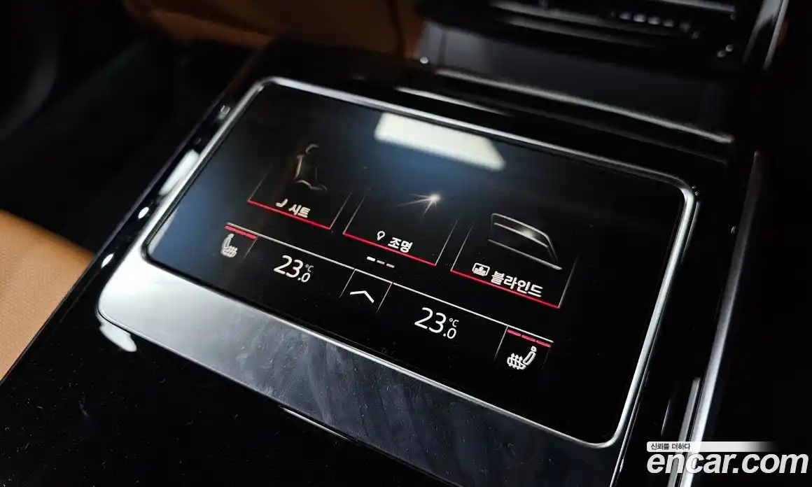 Audi A8 2023 3.0 Автомат в Москве № 196000, фото 6