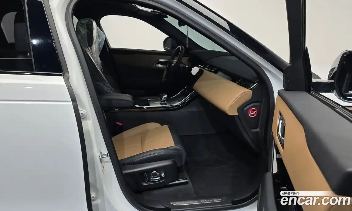 Land Rover Range-Rover Velar 2025 3.0 Автомат в Москве № 198111, фото 14