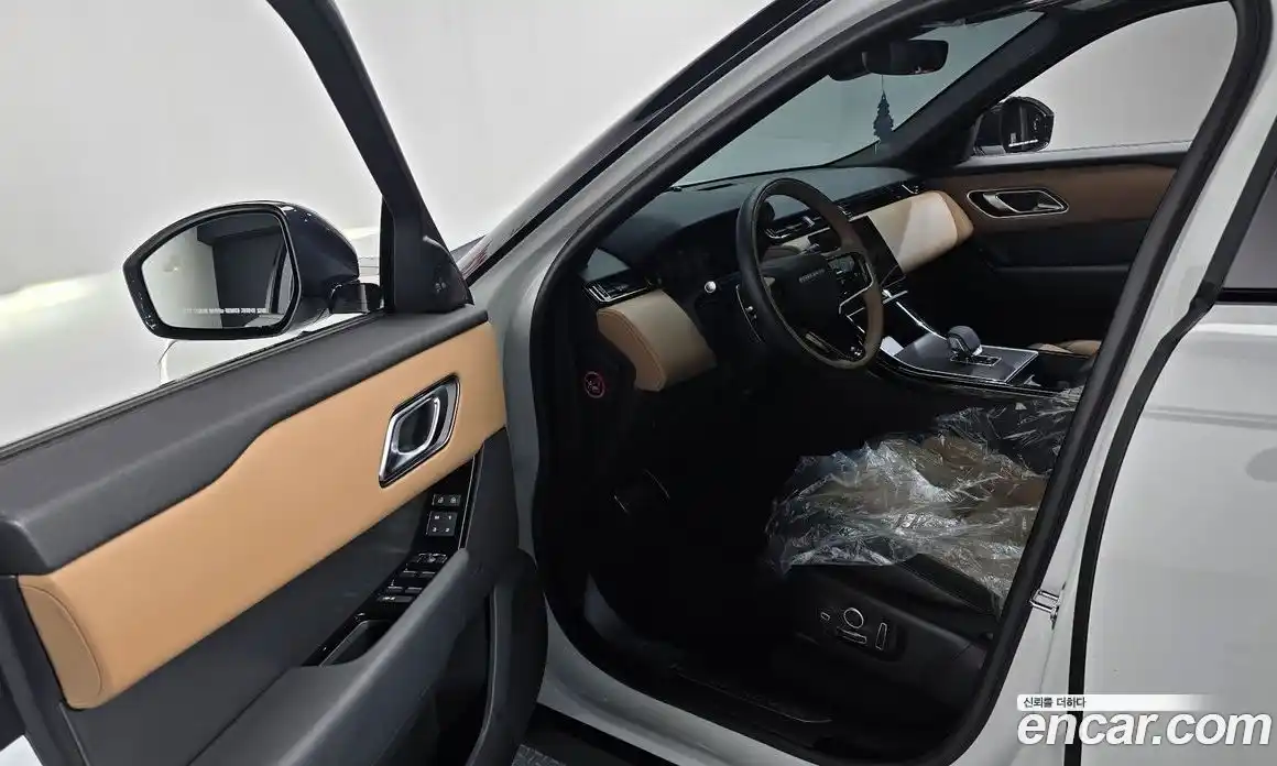 Land Rover Range-Rover Velar 2025 3.0 Автомат в Москве № 198111, фото 19