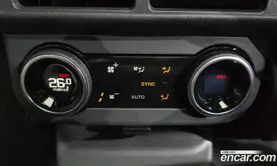 Land Rover Range-Rover Velar 2025 3.0 Автомат в Москве № 198111, миниатюра 3