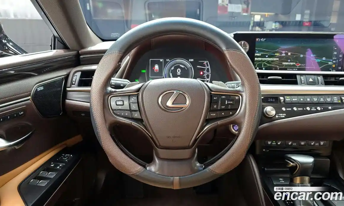 Lexus ES 2021 2.5 Автомат в Москве № 198899, фото 18