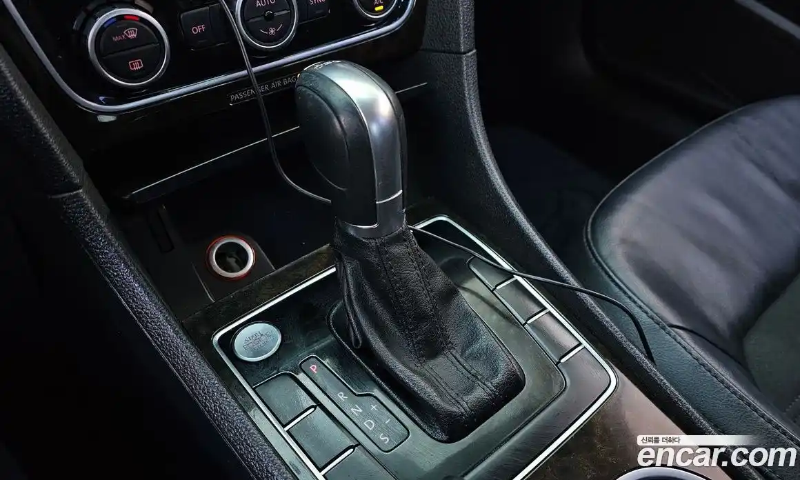 Volkswagen Passat 2015 2.0 Автомат в Москве № 199159, фото 7