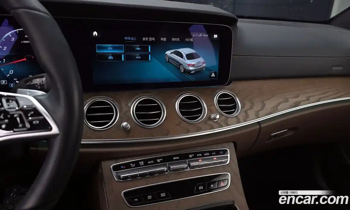 Mercedes-Benz E-Class 2022 2.0 Автомат в Москве № 203840, фото 13