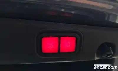 Mercedes-Benz E-Class 2022 2.0 Автомат в Москве № 203840, миниатюра 9