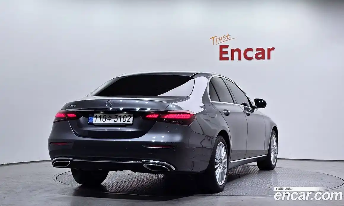 Mercedes-Benz E-Class 2022 2.0 Автомат в Москве № 203840, фото 10