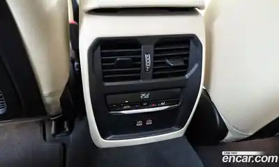 BMW 3-Series 2023 2.0 Автомат в Москве № 210467, миниатюра 11