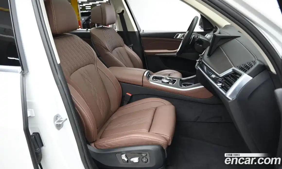 BMW X5 2025 3.0 Автомат в Москве № 210858, фото 4